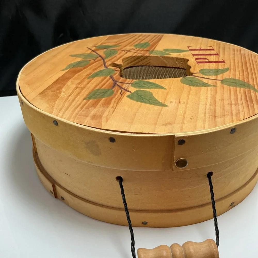Vtg. Apple Pie Basket Wood Handles & Peek Screen Window Cover Decor Purpose Only